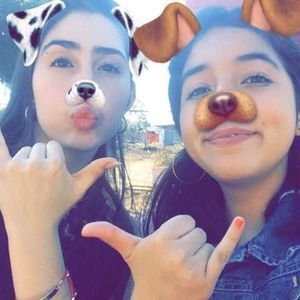 Meet your Posher, Paola